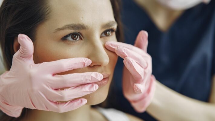 Ameliyatsız Burun Kanatlarını Daraltma: Mümkün Mü?